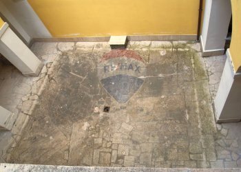 Dettagli - Casa indipendente Piazza Vittorio Emanuele III
 
8, Barete - foto 54