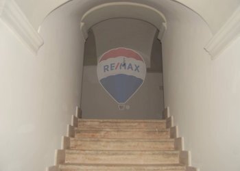 Scale - Casa indipendente Piazza Vittorio Emanuele III
 
8, Barete - foto 55