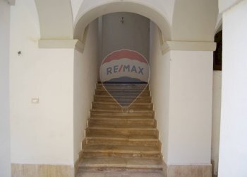 Scale - Casa indipendente Piazza Vittorio Emanuele III
 
8, Barete - foto 56