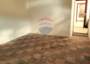 Stanza vuota - Casa indipendente Piazza Vittorio Emanuele III
 
8, Barete - foto 61