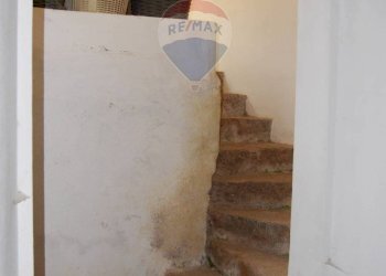 Scale - Casa indipendente Piazza Vittorio Emanuele III
 
8, Barete - foto 63