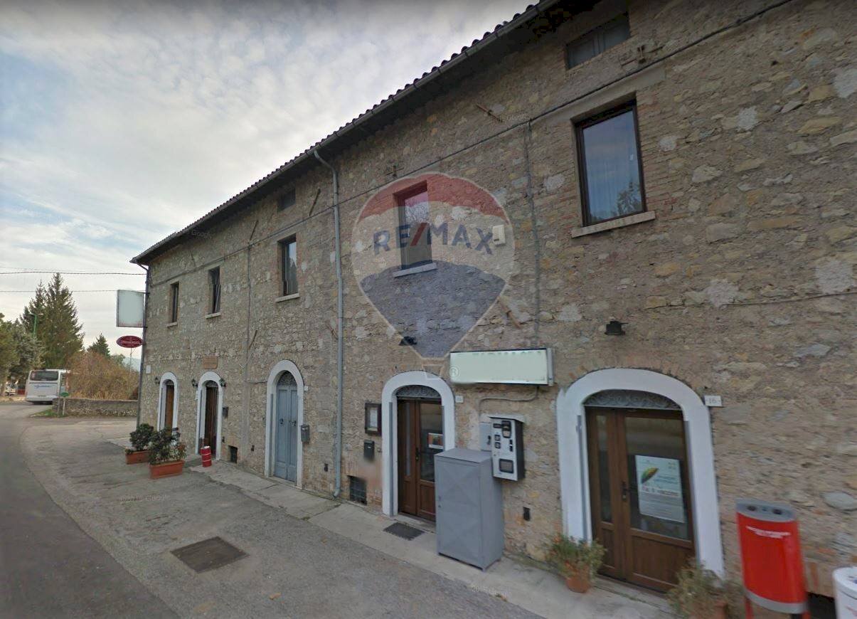 Edificio all\'aperto - Rustic Via Picente
 
12, Barete - photo 2