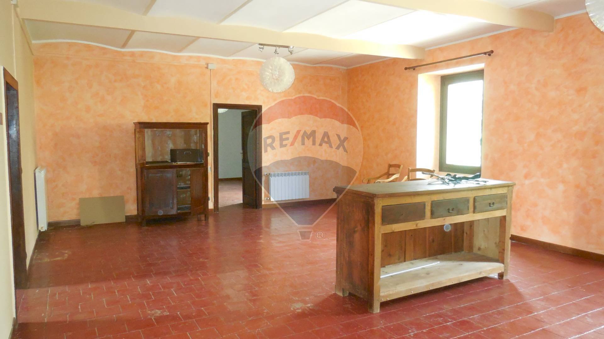 Hall / corridoio - Rustic Via Picente
 
12, Barete - photo 3