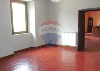 Stanza vuota - Rustic Via Picente
 
12, Barete - photo 4