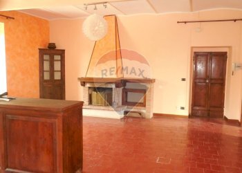 Soggiorno - Rustic Via Picente
 
12, Barete - photo 5