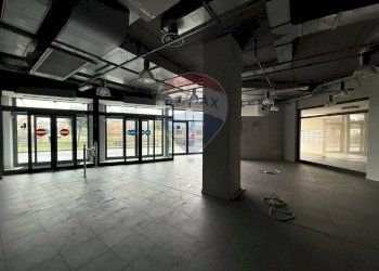 Non correlato - Commercial Premises Strada Provinciale ex SS 525, Lallio - photo 12