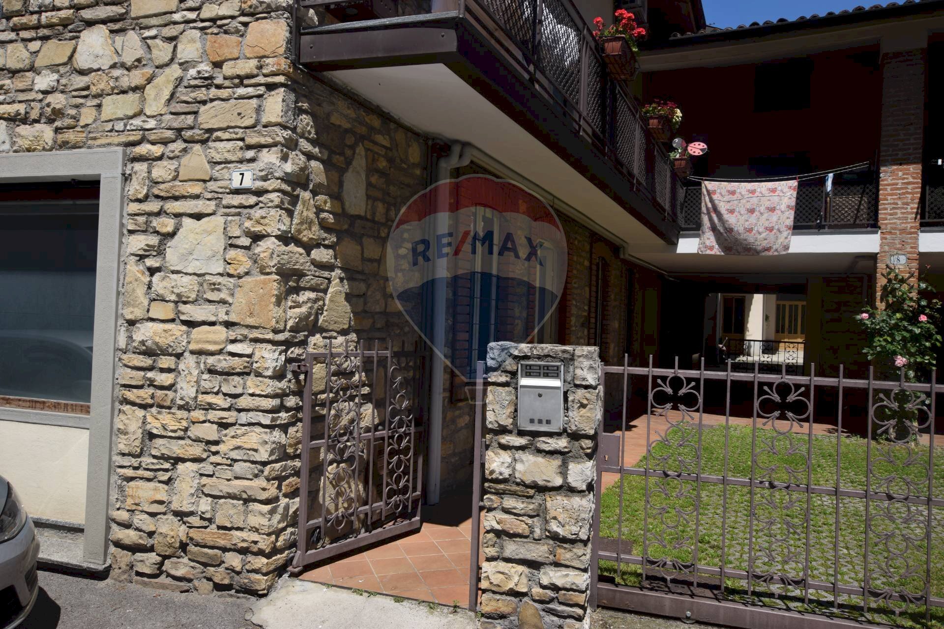 Casa all\'aperto - Office VIA REDUCI
 
9, Grumello del Monte - photo 1