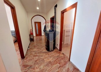 Hall / corridoio - Casa semi indipendente Endine Gaiano - foto 35