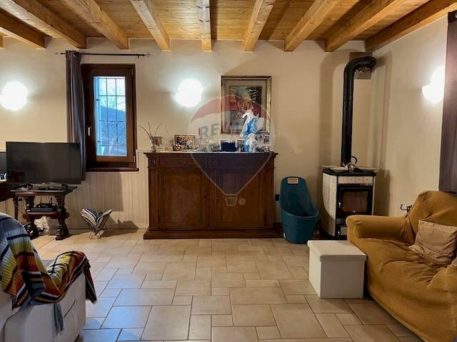 Soggiorno - Casa indipendente via costa san gallo
 
8, San Giovanni Bianco - foto 3