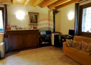 Soggiorno - Casa indipendente via costa san gallo
 
8, San Giovanni Bianco - foto 2