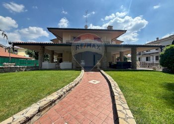 Casa all\'aperto - Villa Dalmine - foto 2