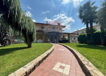 Casa all\'aperto - Villa Dalmine - foto 1