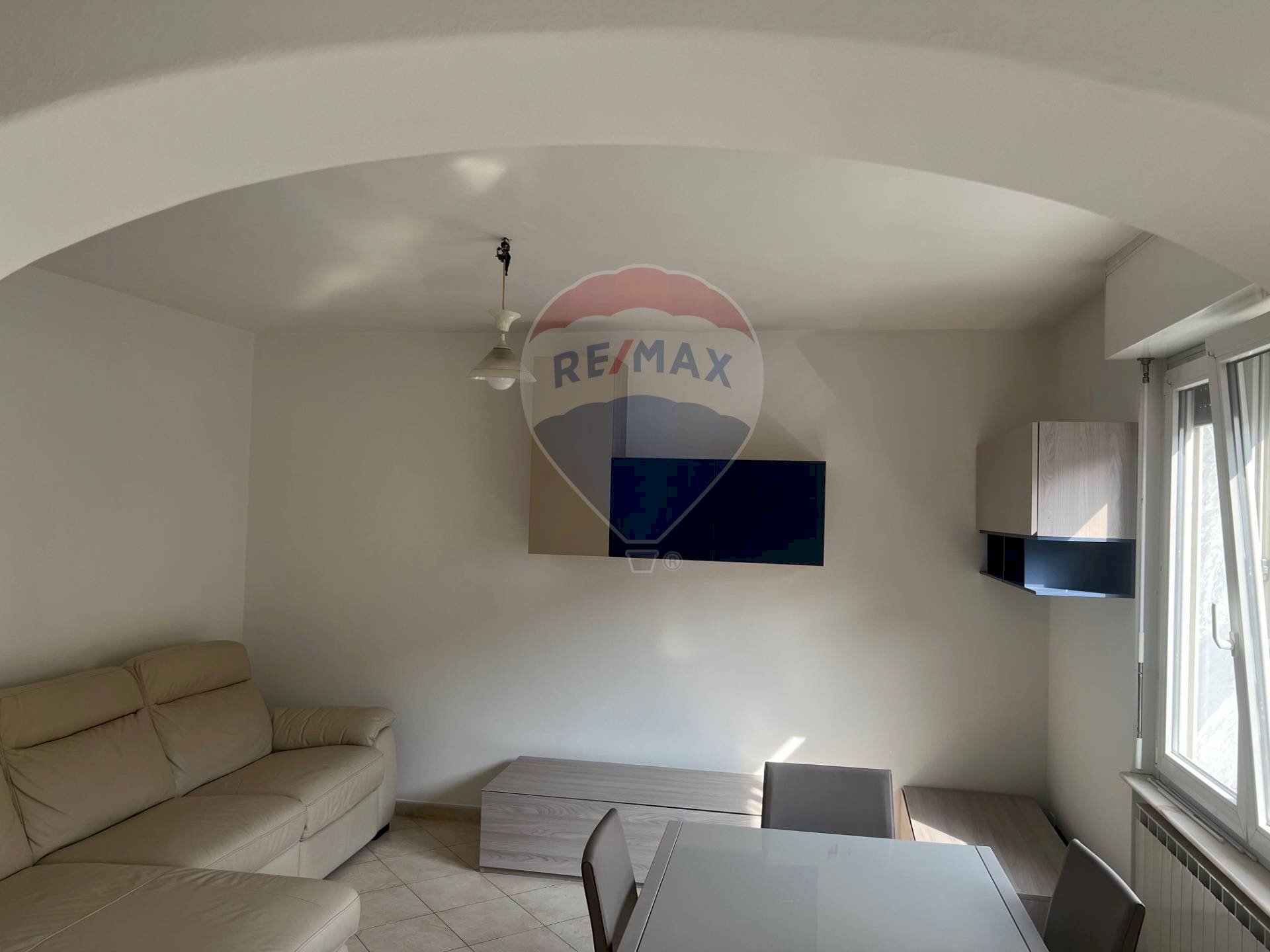 Sala da pranzo - Semi-detached house via nazionale
 
39, Pianico - photo 1