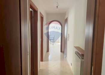 Hall / corridoio - Semi-detached house via nazionale
 
39, Pianico - photo 6