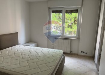 Camera / camera da letto - Semi-detached house via nazionale
 
39, Pianico - photo 10