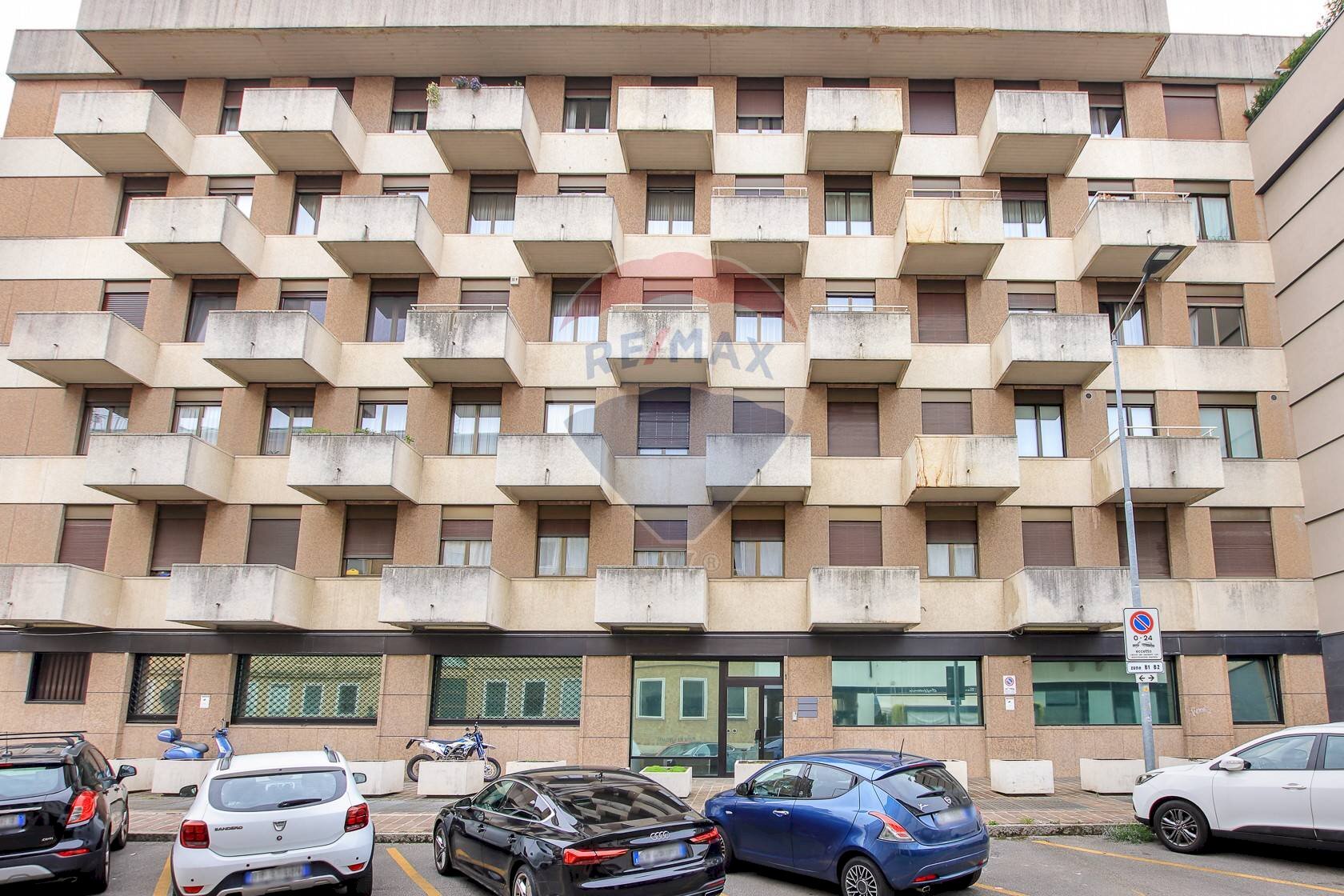 Edificio all\'aperto - Office Bergamo - photo 1