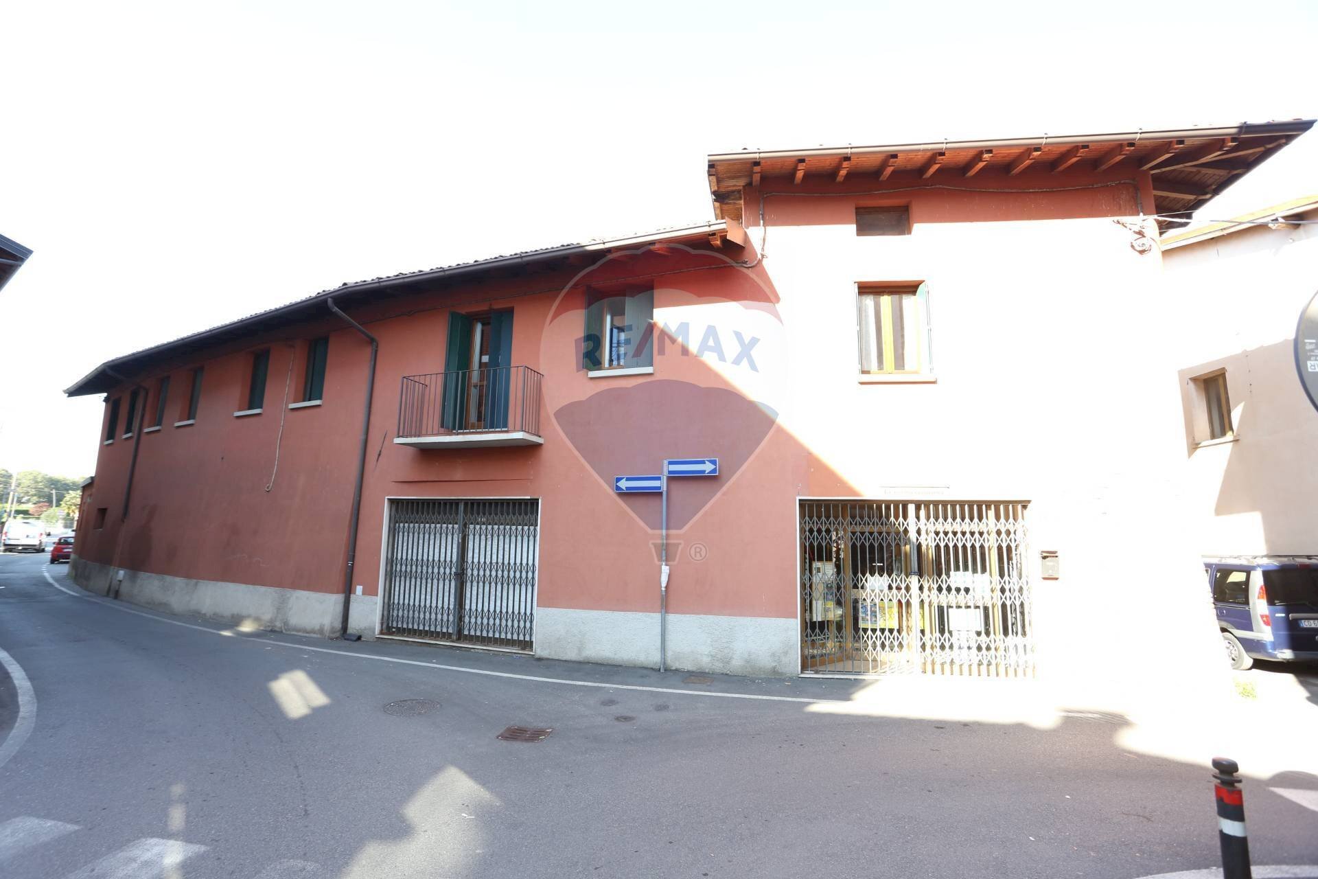 Casa all\'aperto - Locale Commerciale Via G. Marconi
 
30, Osio Sopra - foto 3