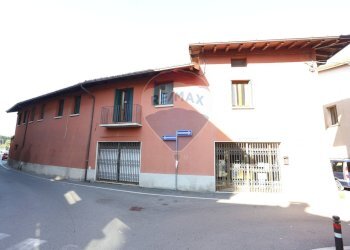 Casa all\'aperto - Locale Commerciale Via G. Marconi
 
30, Osio Sopra - foto 3