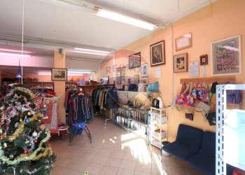 Cabina armadio - Locale Commerciale Via G. Marconi
 
30, Osio Sopra - foto 10