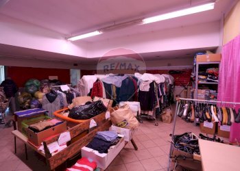 Dispensa di stoccaggio - Locale Commerciale Via G. Marconi
 
30, Osio Sopra - foto 12