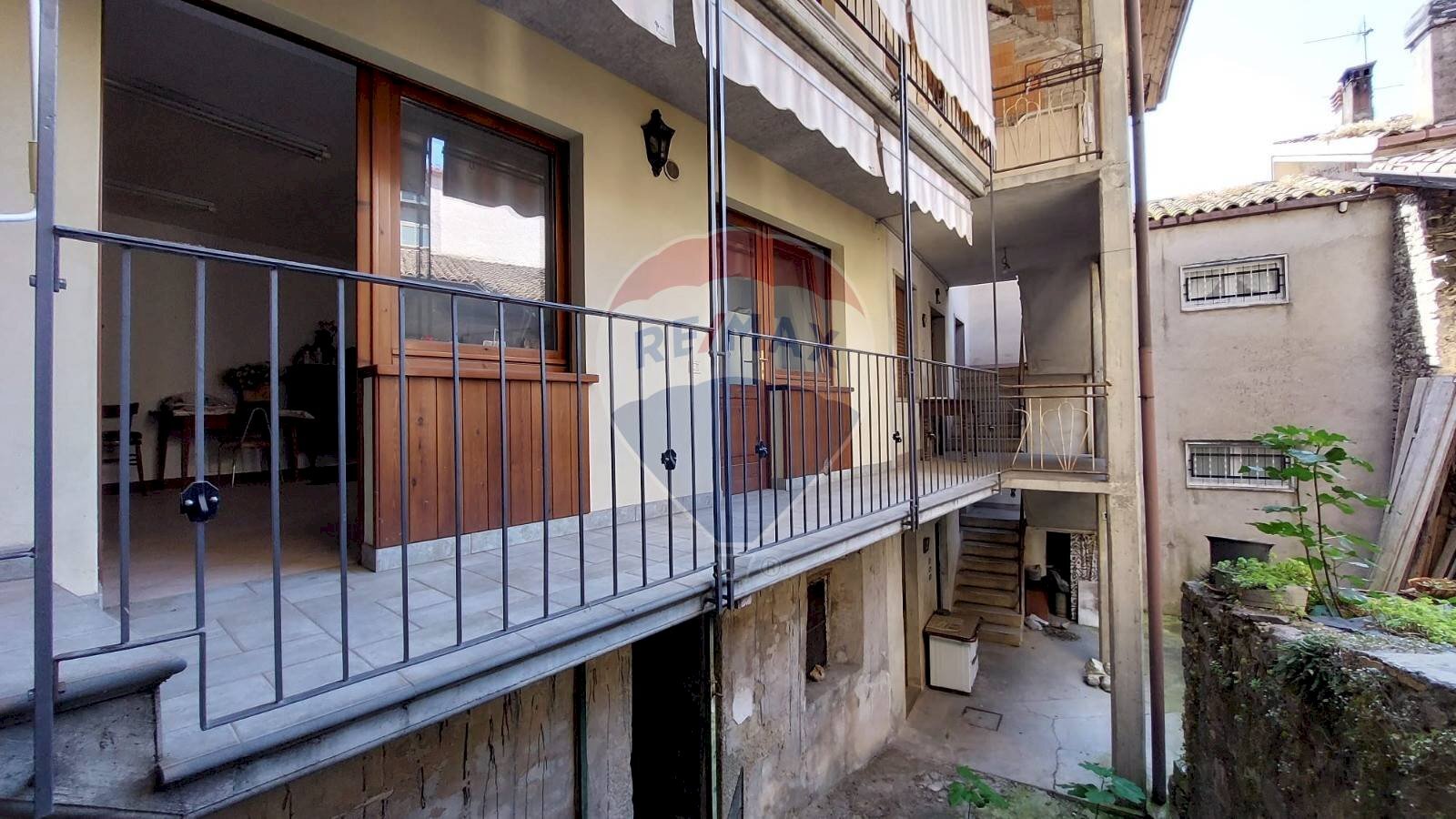 Edificio all\'aperto - Casa semi indipendente Gaverina Terme - foto 1