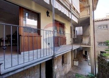 Edificio all\'aperto - Casa semi indipendente Gaverina Terme - foto 1