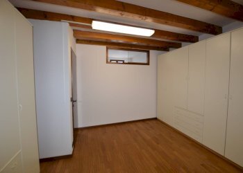 Stanza vuota - Quadrilocale Lovere - foto 11