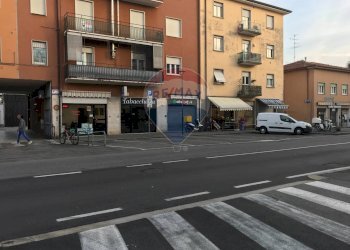 Edificio all\'aperto - Commercial Premises via Celadina
31, Gorle - photo 3