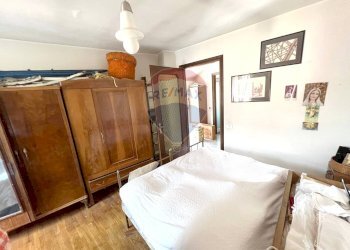 Camera / camera da letto - Casa indipendente via campello
 
5, Fonteno - foto 30