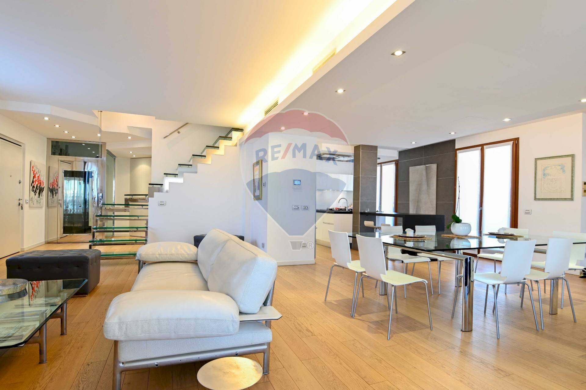 Sala da pranzo - Attico Via Galileo Galilei
 
7, Romano di Lombardia - foto 1