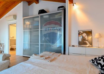 Camera / camera da letto - Attico Via Galileo Galilei
 
7, Romano di Lombardia - foto 42