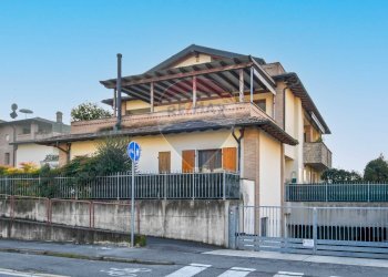 Casa all\'aperto - Attico Via Galileo Galilei
 
7, Romano di Lombardia - foto 79