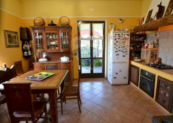 Cucina - Casa indipendente Lovere - foto 4