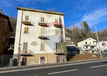 Edificio all\'aperto - Casa indipendente Ponte Nossa - foto 1