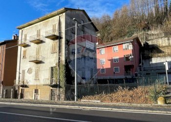 Edificio all\'aperto - Casa indipendente Ponte Nossa - foto 2