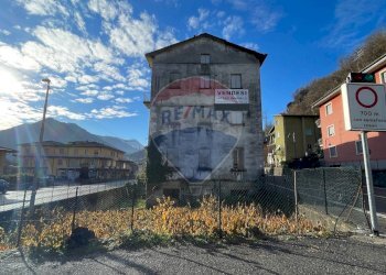 Edificio all\'aperto - Casa indipendente Ponte Nossa - foto 4