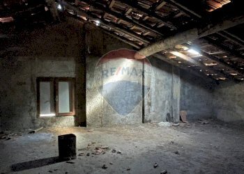 Stanza vuota - Casa indipendente Ponte Nossa - foto 11