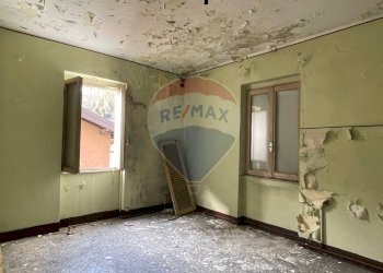 Stanza vuota - Casa indipendente Ponte Nossa - foto 15