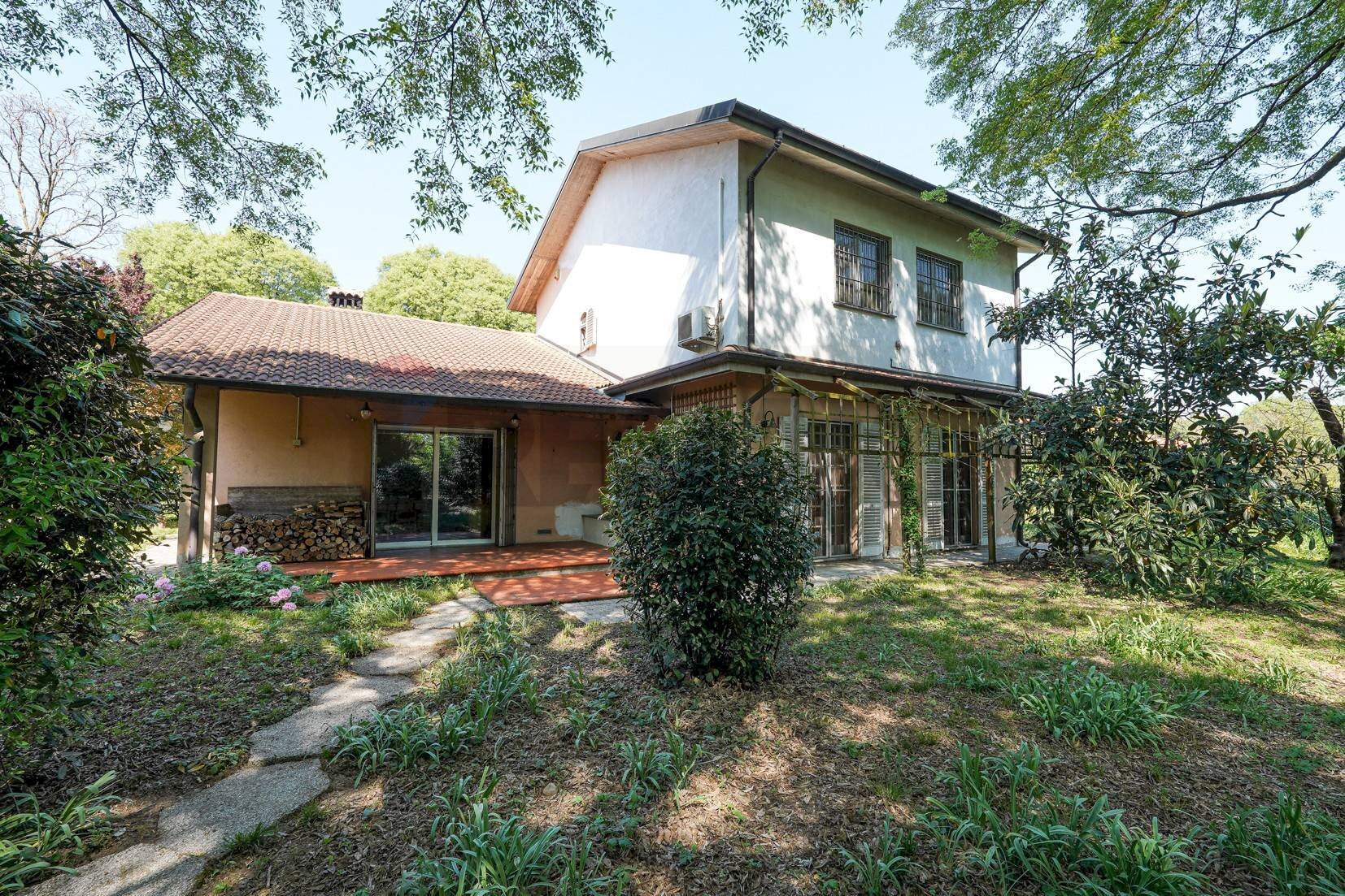 Casa all\'aperto - Villa VIA TREVIGLIO
 
721, Fara Gera d'Adda - photo 1