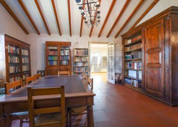 Sala da pranzo - Villa VIA TREVIGLIO
 
721, Fara Gera d'Adda - photo 20