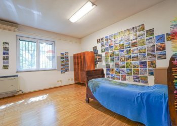 Camera / camera da letto - Villa VIA TREVIGLIO
 
721, Fara Gera d'Adda - photo 22