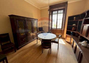 Sala da pranzo - Quadrilocale Via Guglielmo D'alzano
 
9, Bergamo - foto 5