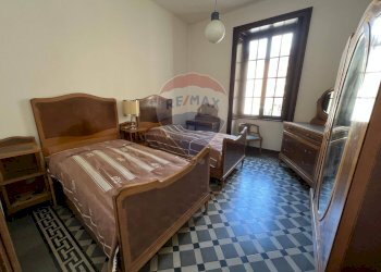 Camera / camera da letto - Quadrilocale Via Guglielmo D'alzano
 
9, Bergamo - foto 12