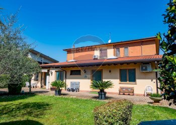 Casa all\'aperto - Independent house Via Roma
 
106, Treviolo - photo 11