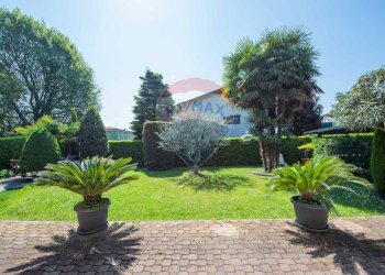 Giardino - Independent house Via Roma
 
106, Treviolo - photo 21