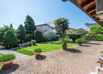 Giardino - Independent house Via Roma
 
106, Treviolo - photo 22