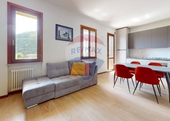 Sala da pranzo - Quadrilocale Via Fecchiera
 
24, Valli del Pasubio - foto 1