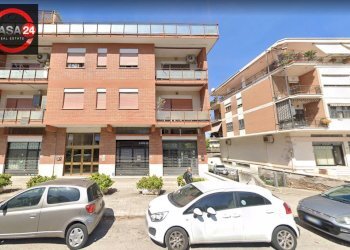 Foto 3 - Commercial Premises Via degli Ausoni, Latina - photo 2