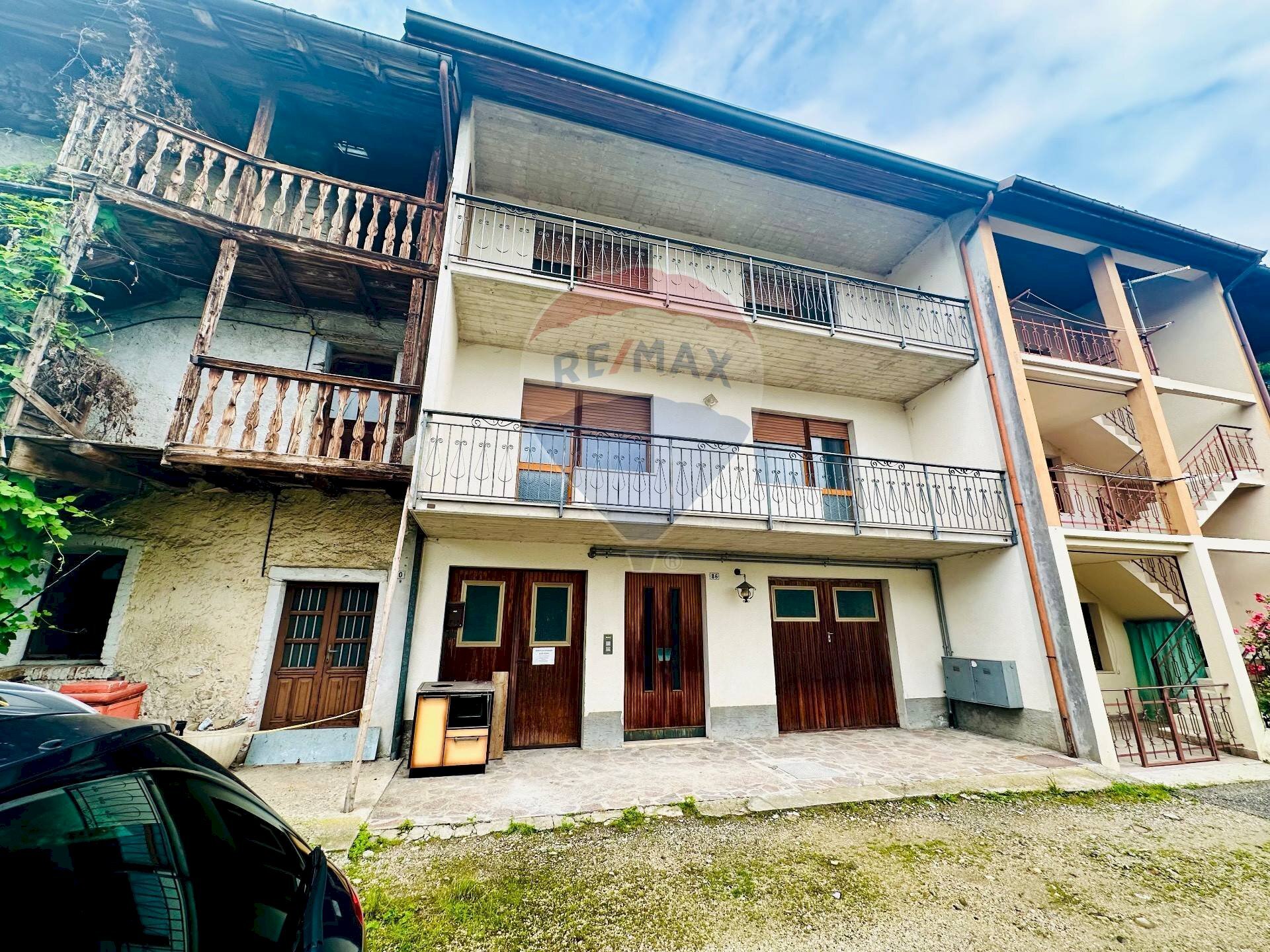 Edificio all\'aperto - Semi-detached house Via San Osvaldo
 
86, Pedavena - photo 2