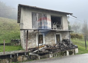 Casa all\'aperto - Rustic Via Valtibolla
 
Snc, Limana - photo 7